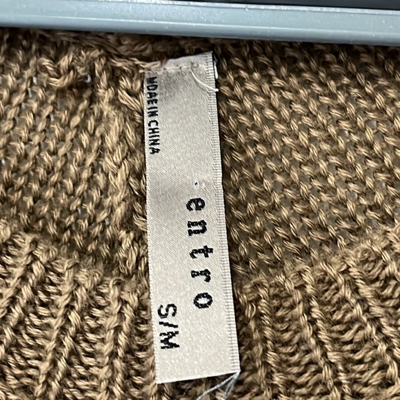 Entro Women’s Aztec Boho Poncho Sweater - Picture 4 of 8